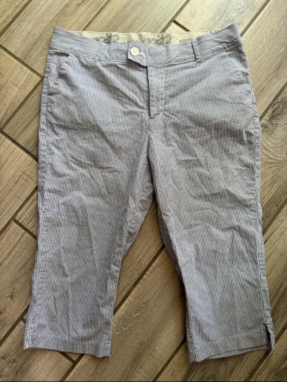 LEE RIDERS Women’s Blue/White Striped Capri Pant 14M
